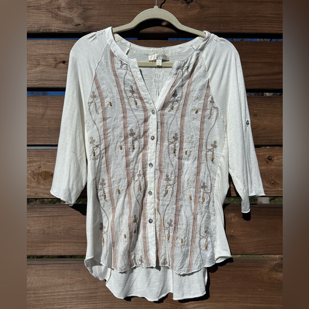 Kenar Cream Bead Detail Embroidered Button-Up 1/2 Sleeve V Neck Blouse